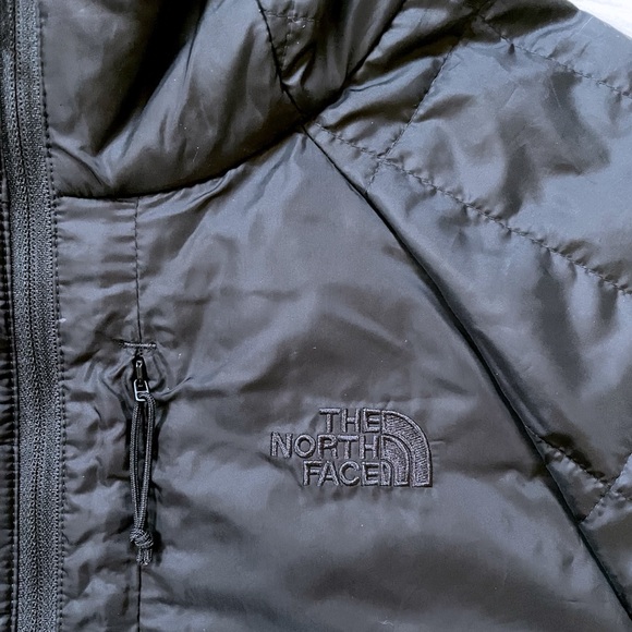 The North Face Women’s Circaloft 1/4 Zip Pullover Black Jacket - Picture 5 of 11